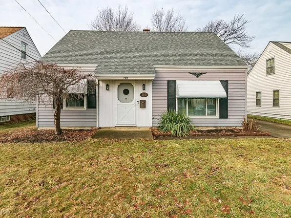 730 E 266th St, Euclid, OH 44132
