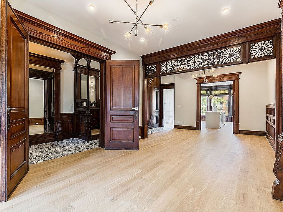 1st image of 970 Park Pl