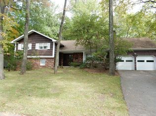 23 Arundel Rd, Wayne, NJ 07470