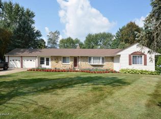 3725 Saratoga Ave, Kalamazoo, MI 49048