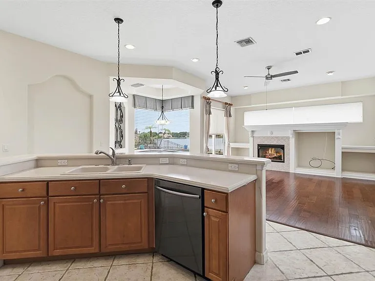 8310 Tivoli Dr — Photo 10