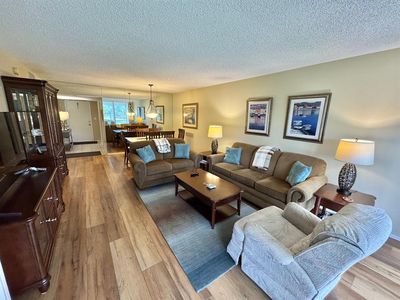 575 Oaks Ln #209, Pompano Beach, FL, 33069