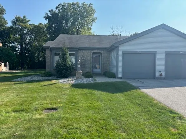 4873 Appletree Ln, Bay City, MI 48706