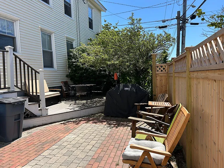 49 Sheridan St #1 — Photo 16