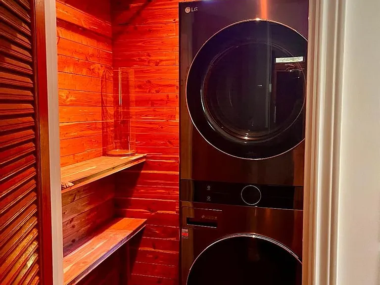 Cedar Closet Upstairs Bath