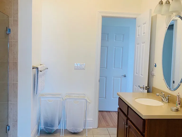200 Harbour Close #514 — Photo 12