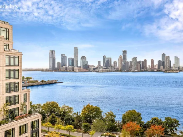 450 Washington Street image 9 of 19