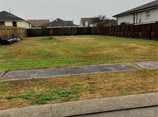 8316 Creole Dr, Chalmette, LA 70043