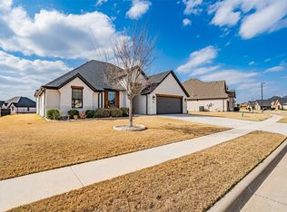 2039 Spieth St, Granbury, TX 76048