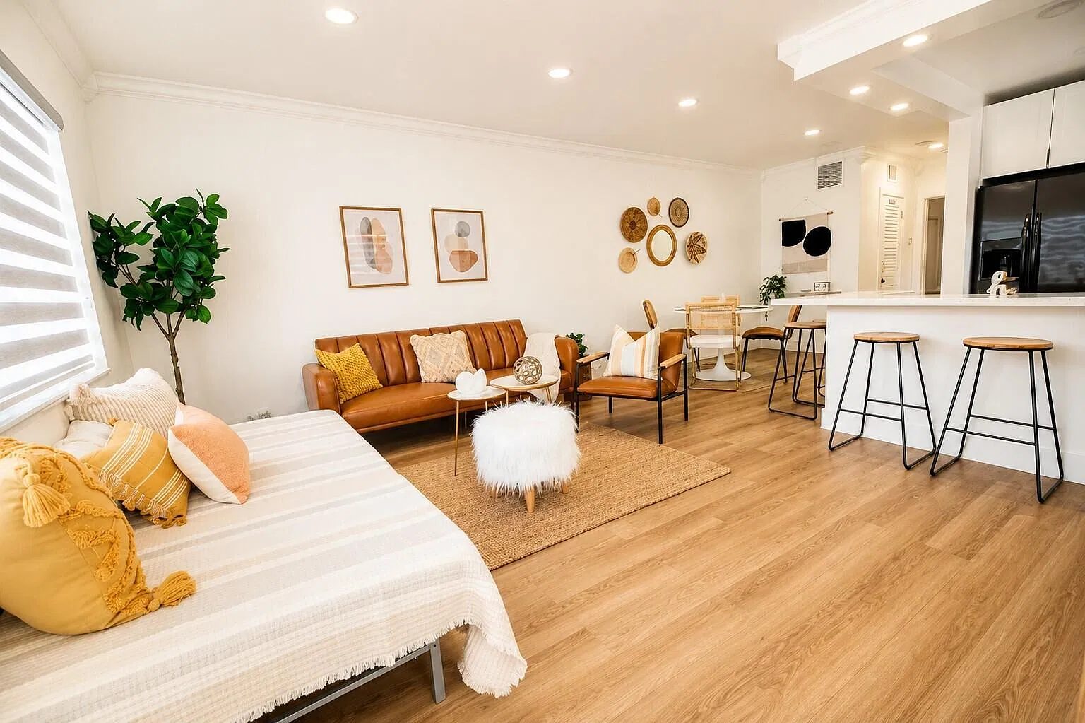 1 bed, 1.0 bath, 1344 sqft, $2,500 — Photo 1