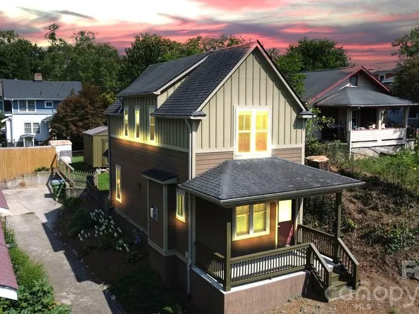 26 Mount Clare Ave, Asheville, NC 28801
