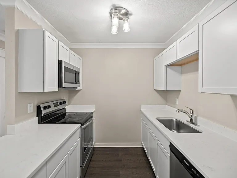 200 Spencer Dr — Photo 12