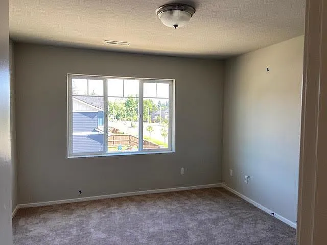 17158 SE Katmai St — Photo 7