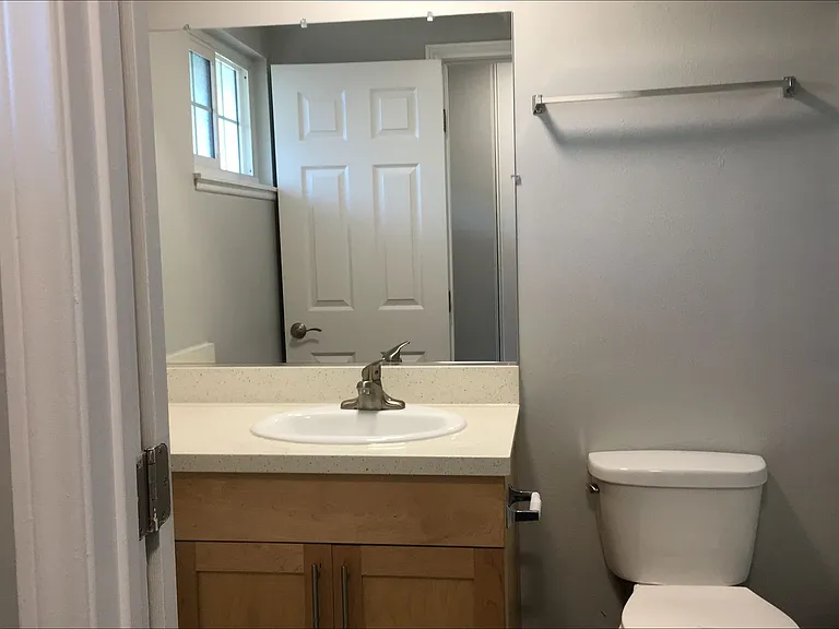 Villa Del Sol Apartments — Photo 43