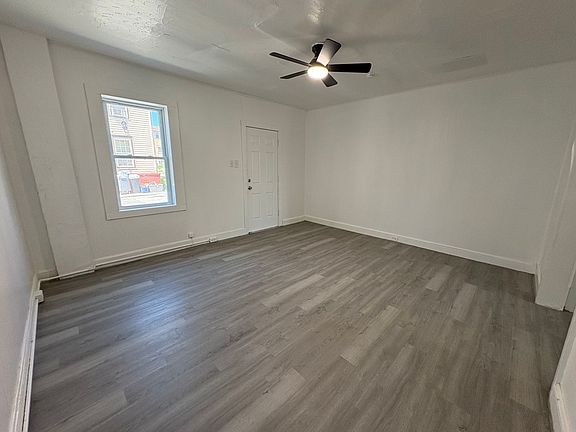 4th image of 217 S Hartley St