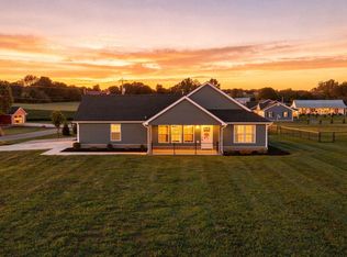 30 Alexander Ferry Ln, Greeneville, TN 37743