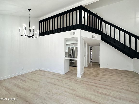 2nd image of 1136 E Kaler Dr