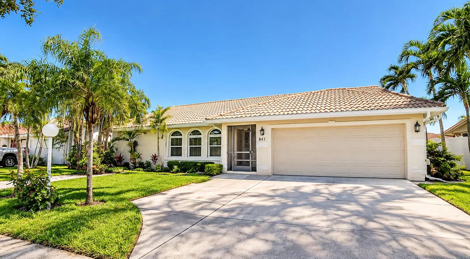 3 bed, 2.0 bath, 2236 sqft, $3,500 — Photo 1