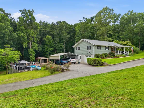 319 Nance Dr, Rossville, GA 30741