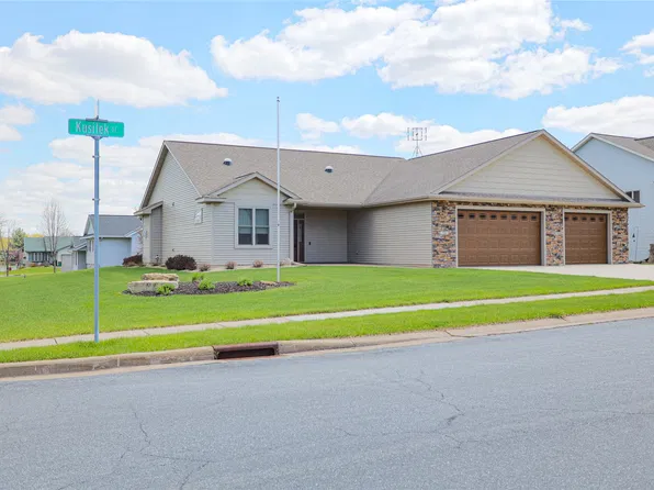 298 Kusilek Street, River Falls, WI 54022