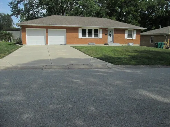 3811 S Delaware Ave, Independence, MO 64055