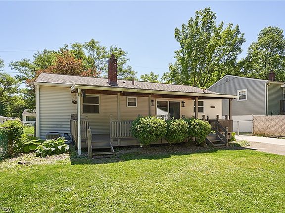5th image of 1056 Endicott Dr