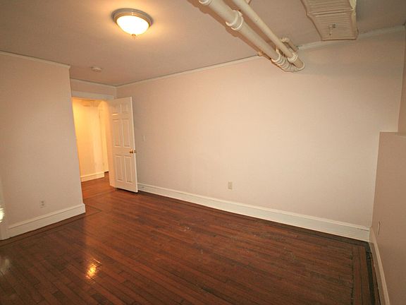 5th image of 1582 Westminster St APT 10