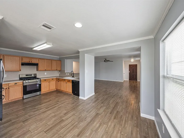 16322 Cole Bridge Ln — Photo 8