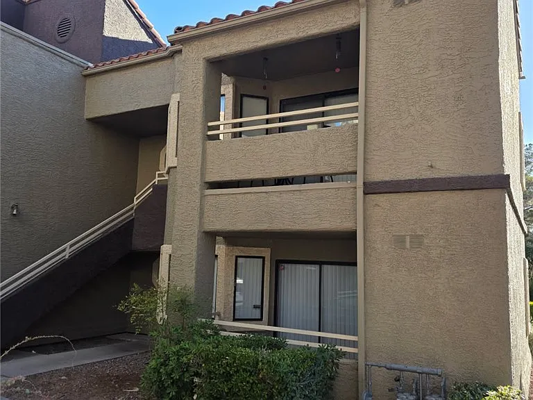 5052 S Rainbow Blvd #106 — Photo 1