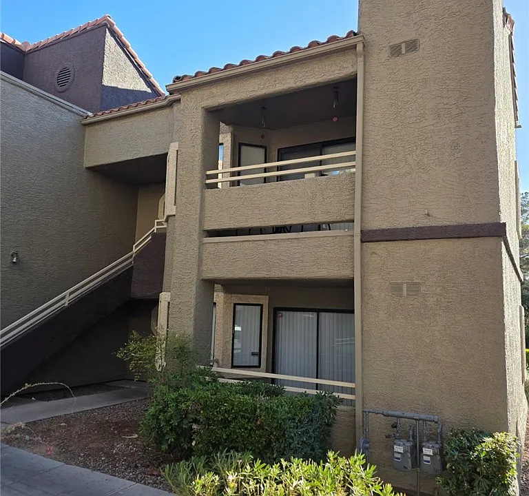 5052 S Rainbow Blvd #106
