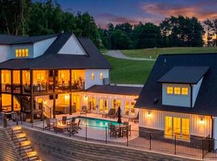 131 Oak Hollow Rd, Moneta, VA 24121