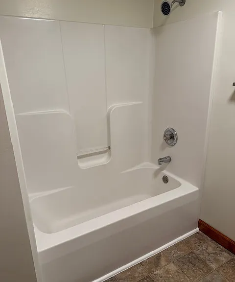 2907 Wallace Ave — Photo 13