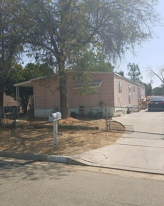 1st image of 25216 Avenida Valencia