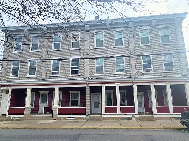 110-118 E Center St #304 — Photo 1
