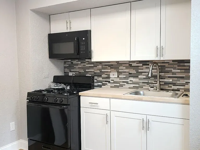 2012 E Tioga St #1 — Photo 5