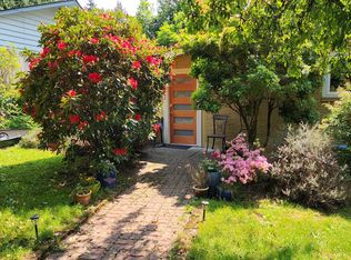 3815 NE 113th St, Seattle, WA 98125