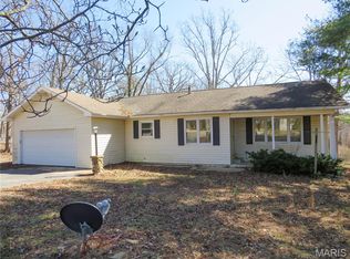 8 Indian Hills Dr, Cuba, MO 65453