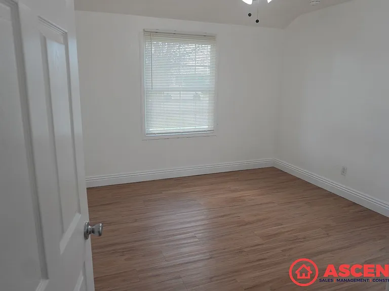 3108 Oak Pl — Photo 7