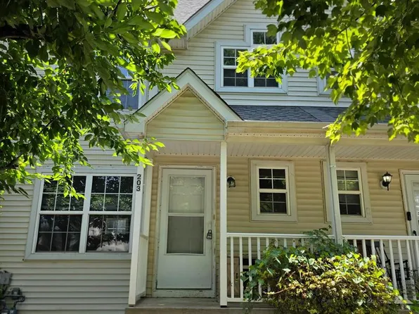 203 River Ct, Fieldsboro, NJ 08505