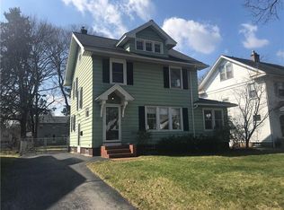 181 Elmcroft Rd, Rochester, NY 14609