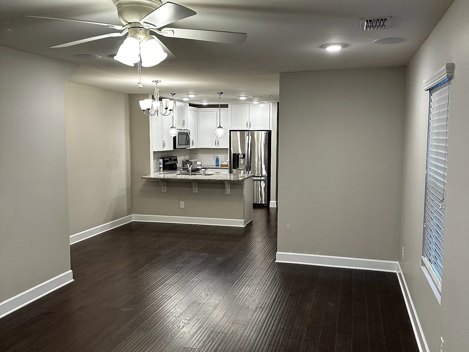 2 bed, 2.5 bath, 1200 sqft, $2,450 — Photo 2