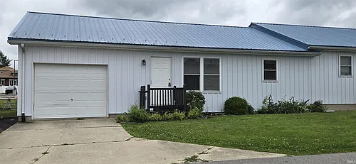 109 Marcus Dr Photo 1