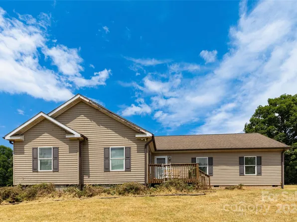 668 Old Mars Hill Hwy, Weaverville, NC 28787