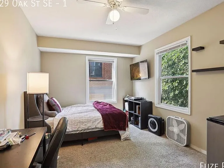 629 Oak St SE #1 — Photo 13