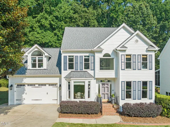 203 Crickentree Dr, Cary, NC 27518