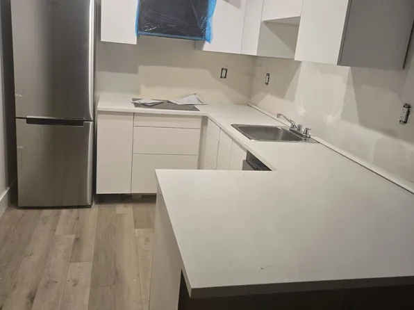 3480 Carnarvon Ave, North Vancouver, BC V7N 3K9