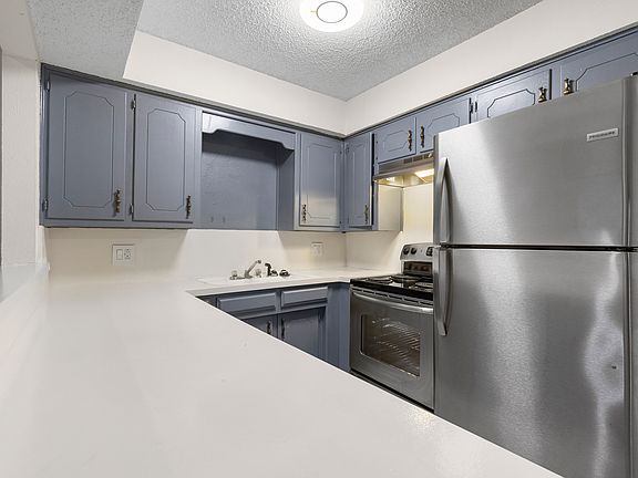 5th image of 1205 W Texas St