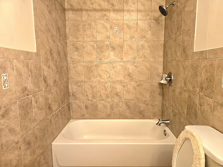 168 N 16th St #168 — Photo 19