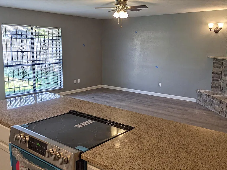 4930 Prairie Ridge Rd — Photo 1