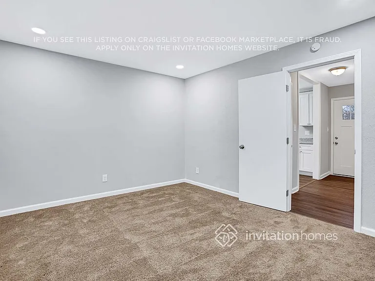 2010 Starlight Dr — Photo 15